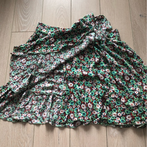 Zara Floral Wrap Mini Skirt - Picture 5 of 8